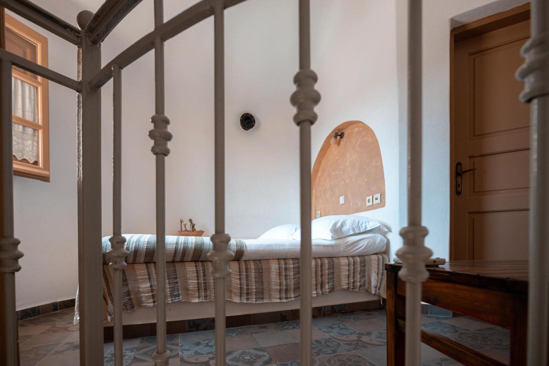 Xaraki Traditional Houses Folegandros Town ภายนอก รูปภาพ